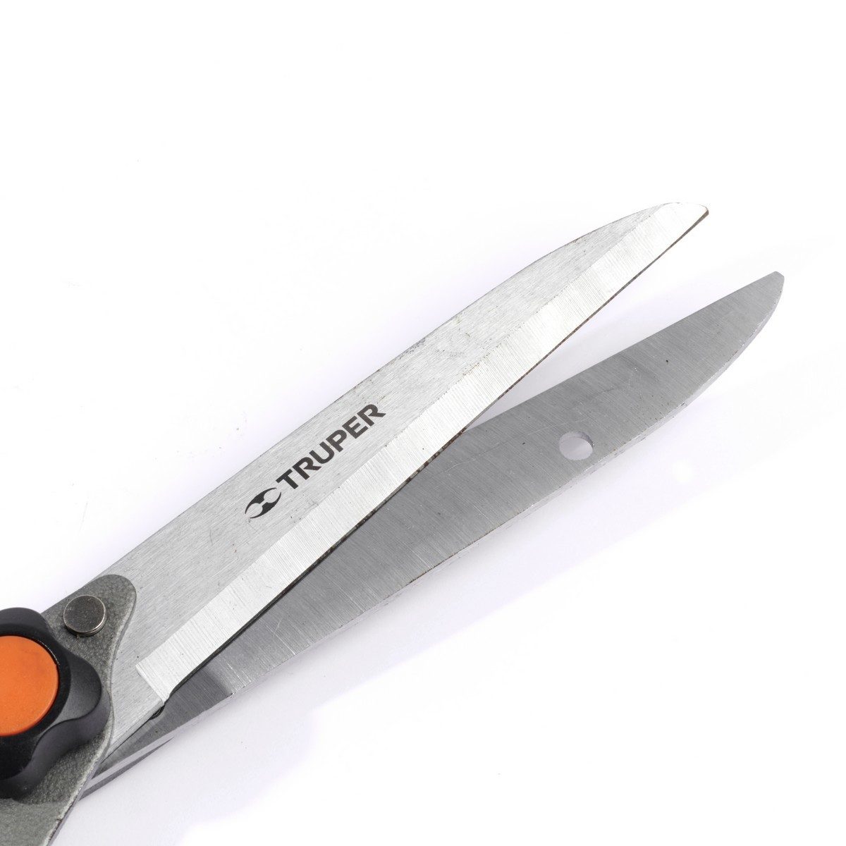 TRUPER กรรไกรตัดหญ้า 18 นิ้ว รุ่น 18473 ด้ามจับแบบท่อพร้อมบูชโลหะ (ทรูเปอร์)