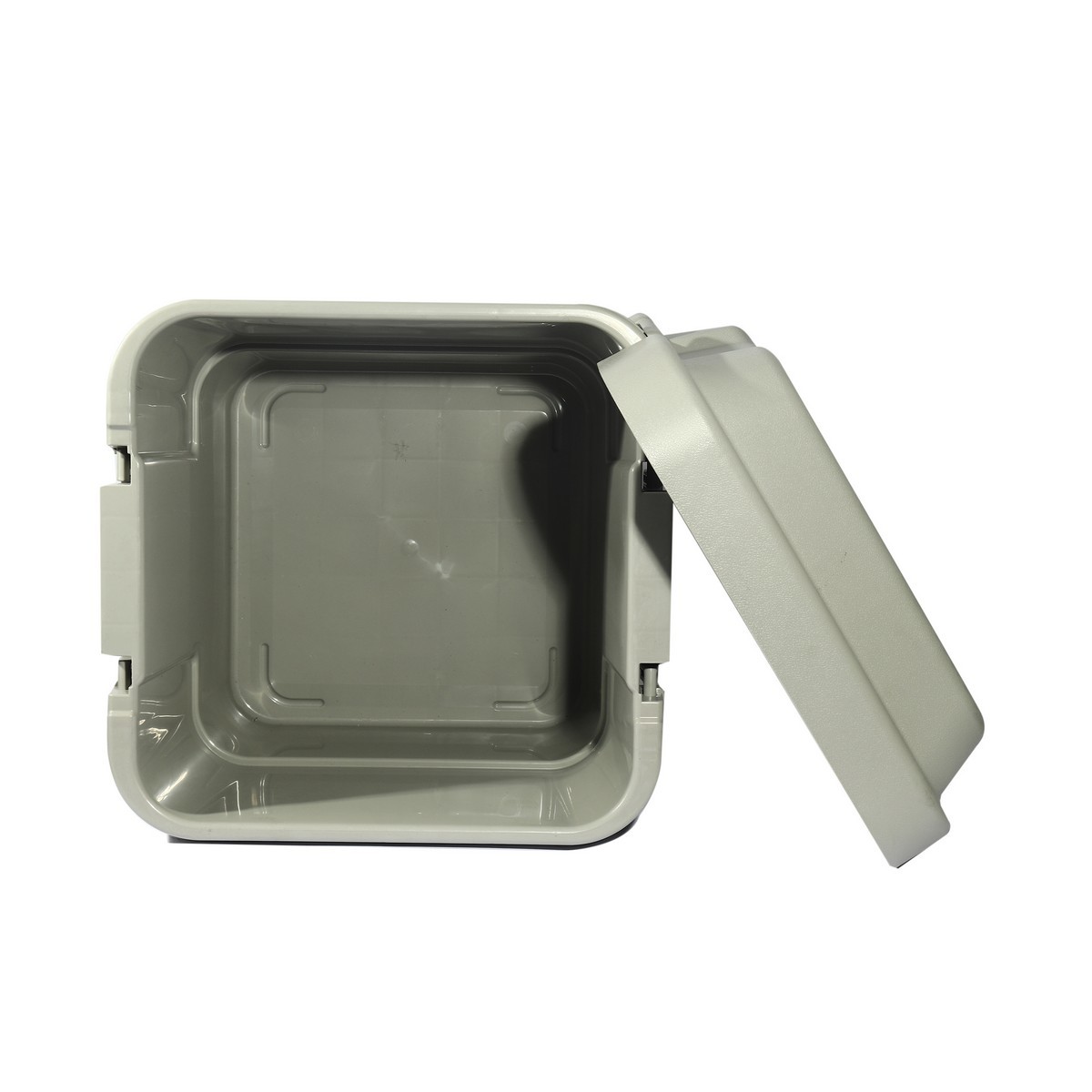 TRUSCO กล่องอเนกประสงค์ ฝานูน 30 ลิตร สีเทา รุ่น GYC30 รับน้ำหนักได้ 100 กก. สามารถนั่งได้ (ทรัสโก้)