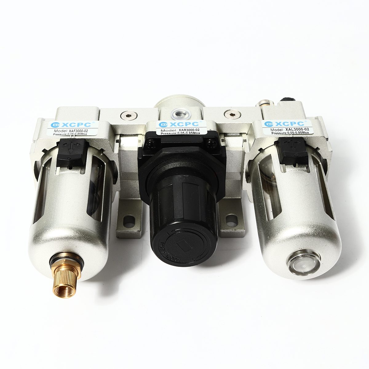 ชุดกรองลมดักน้ำ, ปรับลม พร้อมตัวจ่ายน้ำมัน  แบรนด์  XCPC - XA Series รุ่น XAC3000-02  ขนาด 1/4" (2 หุน)